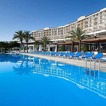 Helea Lifestyle Beach Resort Kallithéa Dış mekan fotoğraf The hotel's main pool