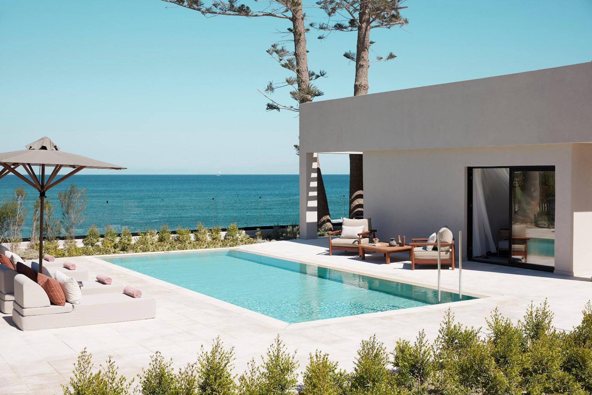 Helea Lifestyle Beach Resort Kallithéa Oda fotoğraf The Westin Resort & Villas, Naoussa, Paros